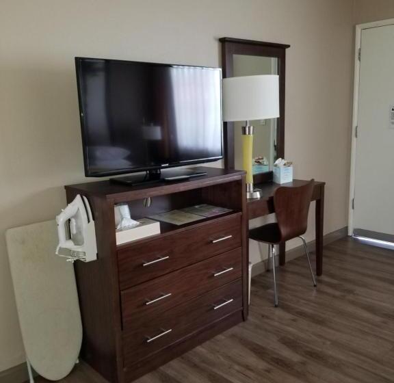 فندق Super 8 By Wyndham Los Angelesculver City Area