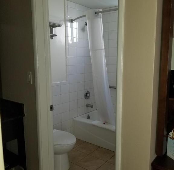 فندق Super 8 By Wyndham Los Angelesculver City Area