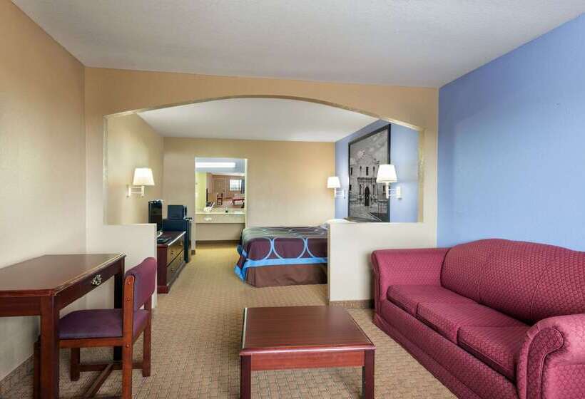 Отель Super 8 By Wyndham San Antonio/riverwalk Area