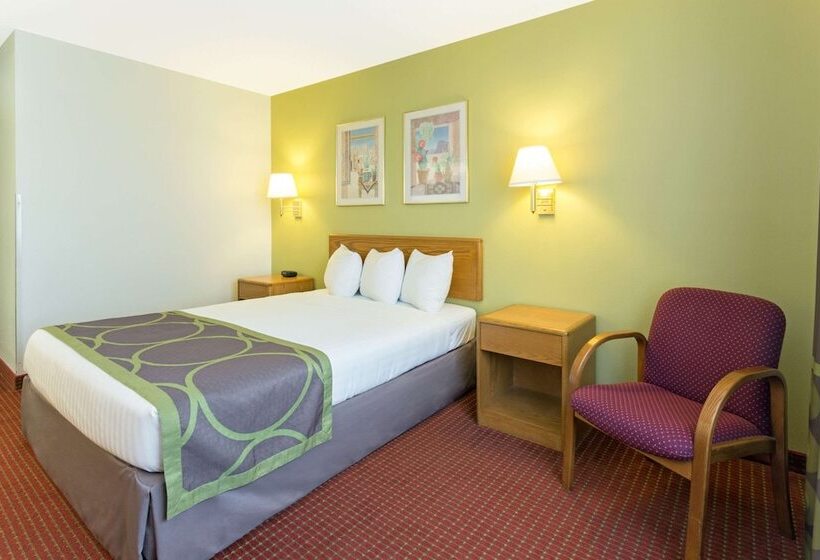 فندق Super 8 By Wyndham Verona/madison