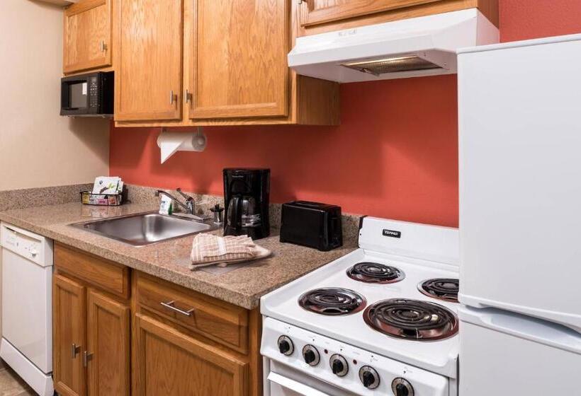 Отель Towneplace Suites By Marriott Anaheim Maingate Near Angel Stadium