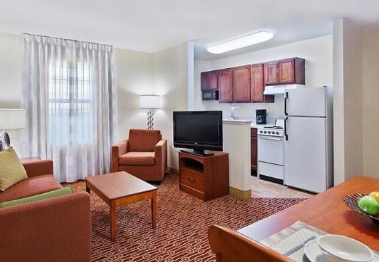 בית מלון כפרי Towneplace Suites By Marriott Charlotte Arrowood