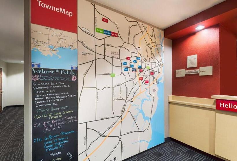 هتل Towneplace Suites Mobile