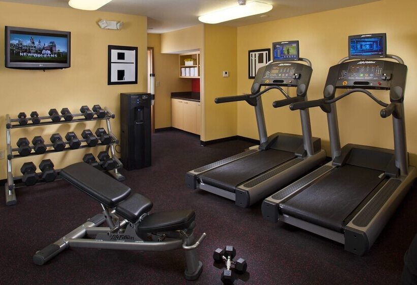 בית מלון כפרי Towneplace Suites New Orleans Metairie