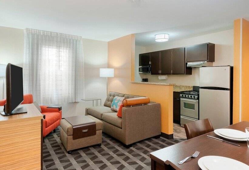 Отель Towneplace Suites Savannah Midtown