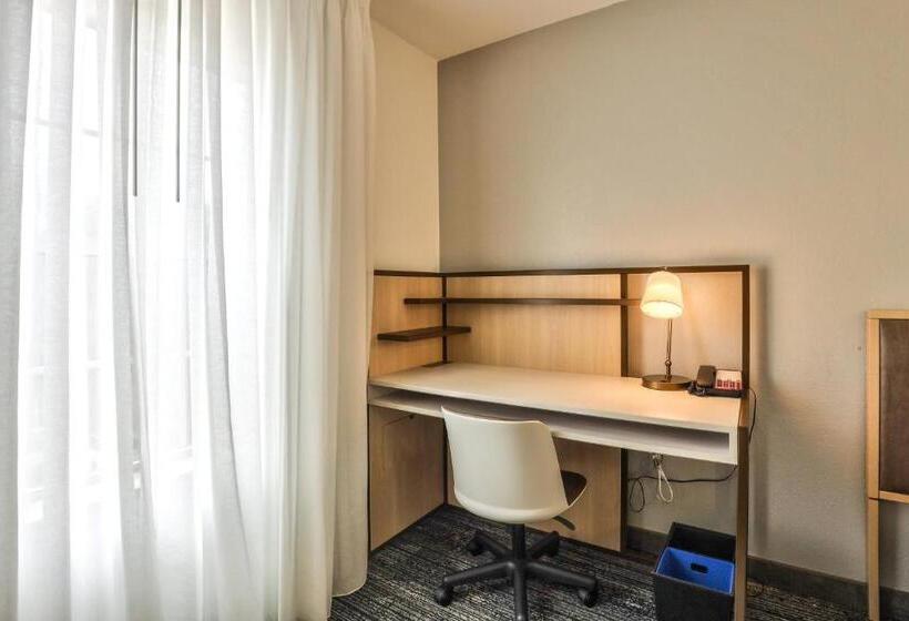 בית מלון כפרי Towneplace Suites Tallahassee North/capital Circle