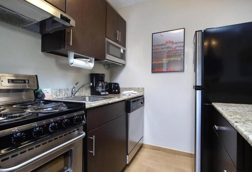 ホテル Towneplace Suites Tucson