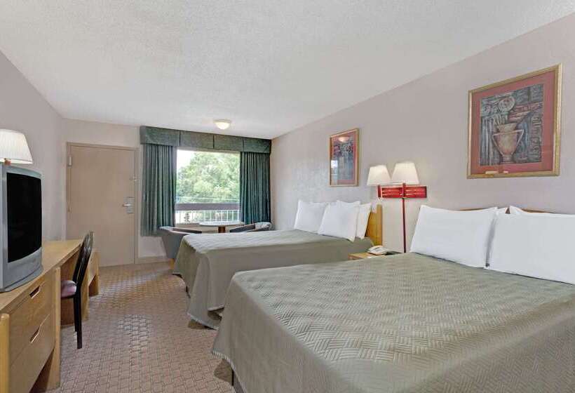 فندق Travelodge By Wyndham Williamsburg Colonial Area