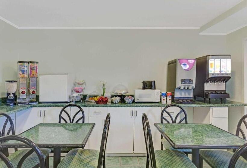 فندق Travelodge By Wyndham Williamsburg Colonial Area