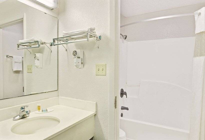 فندق Travelodge Suites By Wyndham Macclenny I 10