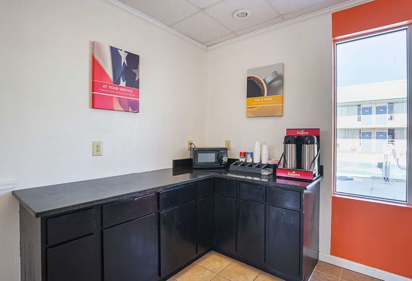Motel 6 Tifton, Ga