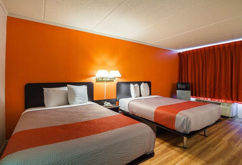 Motel 6 Tifton, Ga