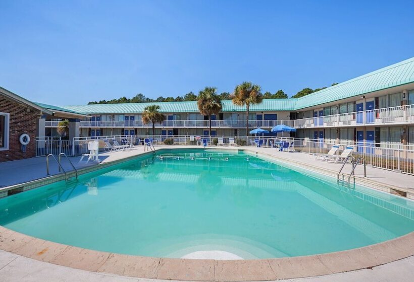 Motel 6 Tifton, Ga