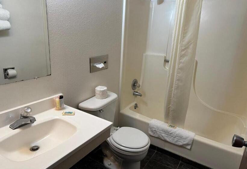 מוטל Ainsworth Inn