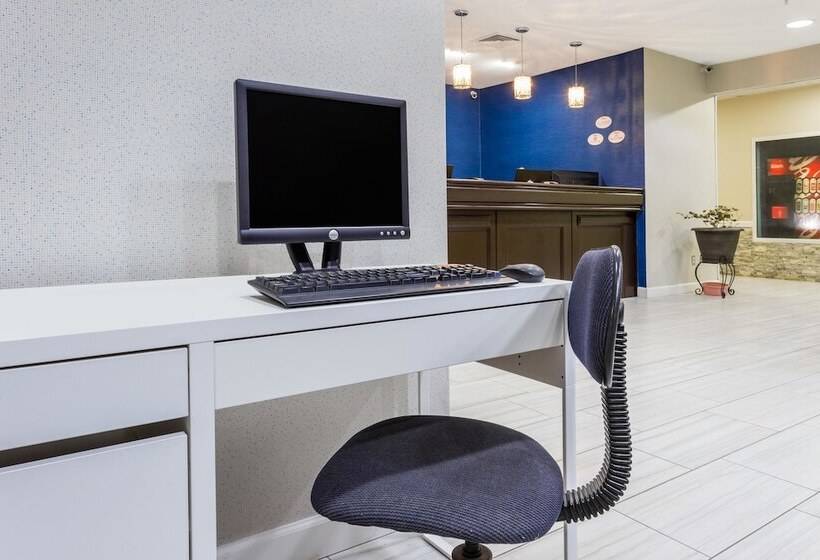 فندق على الطريق Baymont By Wyndham Anderson