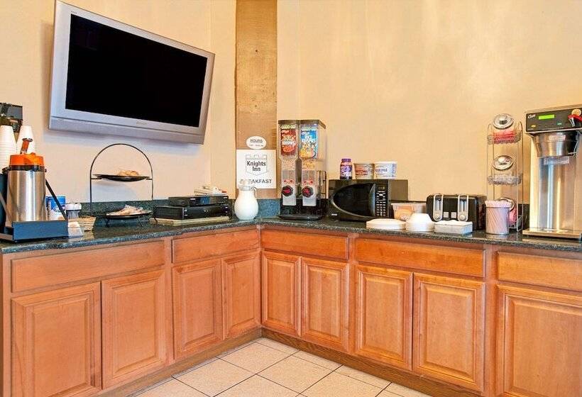 モーテル Knights Inn South Hackensack
