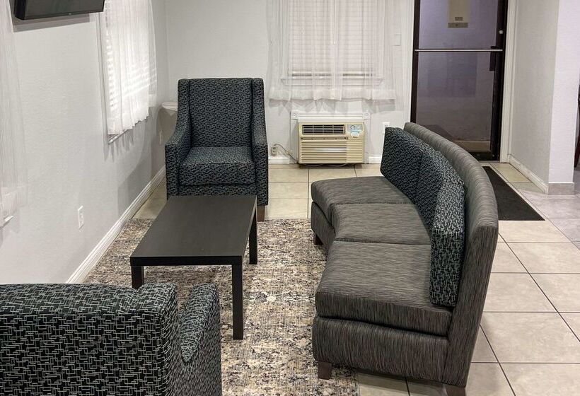 فندق على الطريق Quality Inn & Suites