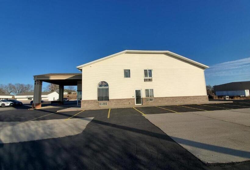 모텔 Super 7 Inn Tecumseh