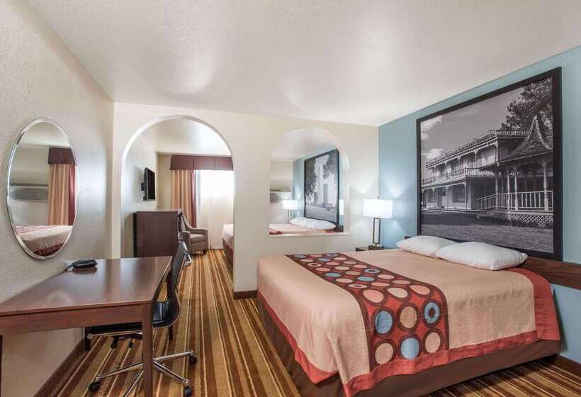 فندق على الطريق Super 8 By Wyndham Claremore Ok