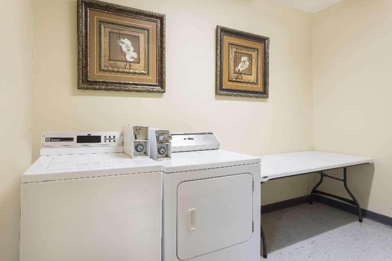 מוטל Super 8 By Wyndham Duson Lafayette West Area