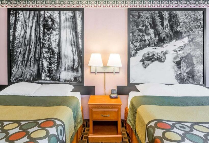 Мотель Super 8 By Wyndham Grants Pass