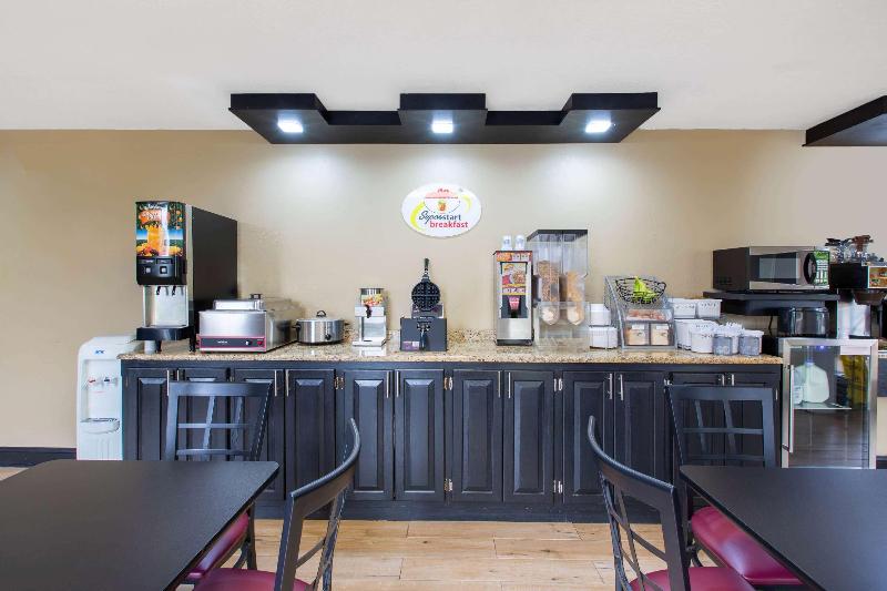 فندق على الطريق Super 8 By Wyndham Malvern