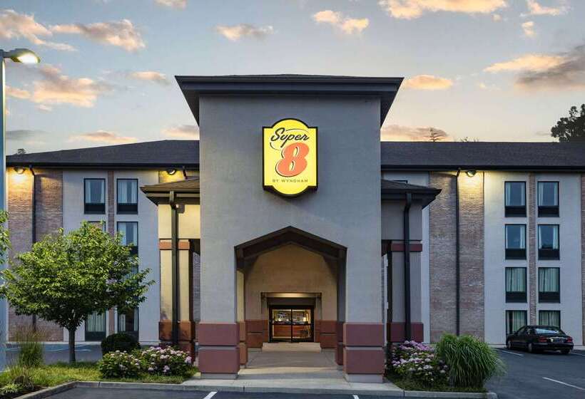 فندق على الطريق Super 8 By Wyndham Mount Laurel