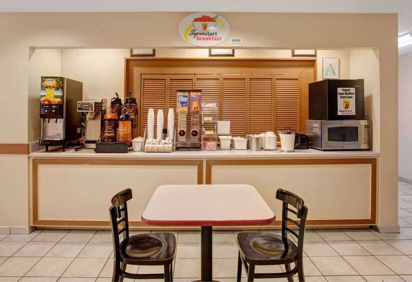 모텔 Super 8 By Wyndham Olive Branch