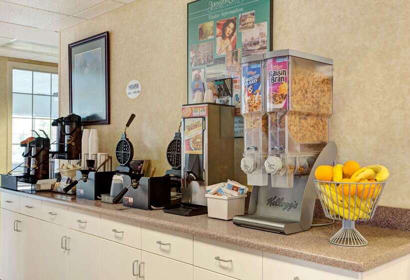 מוטל Super 8 By Wyndham Smithfield Selma