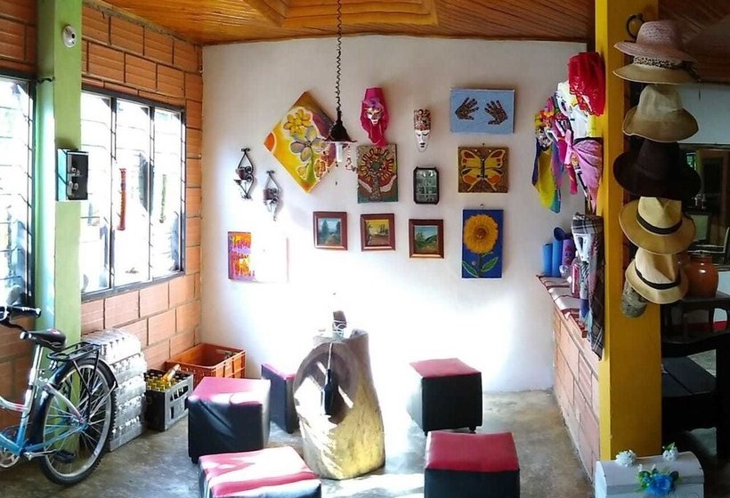 הוסטל Hostal Villa Juliana