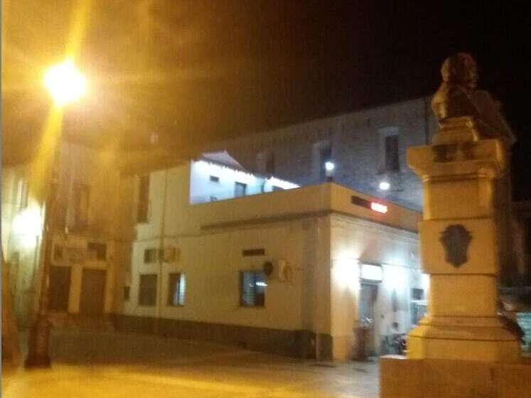 مبيت وإفطار Bar Centrale Zichella