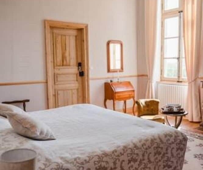 ベッドアンドブレックファースト Château De L Hers