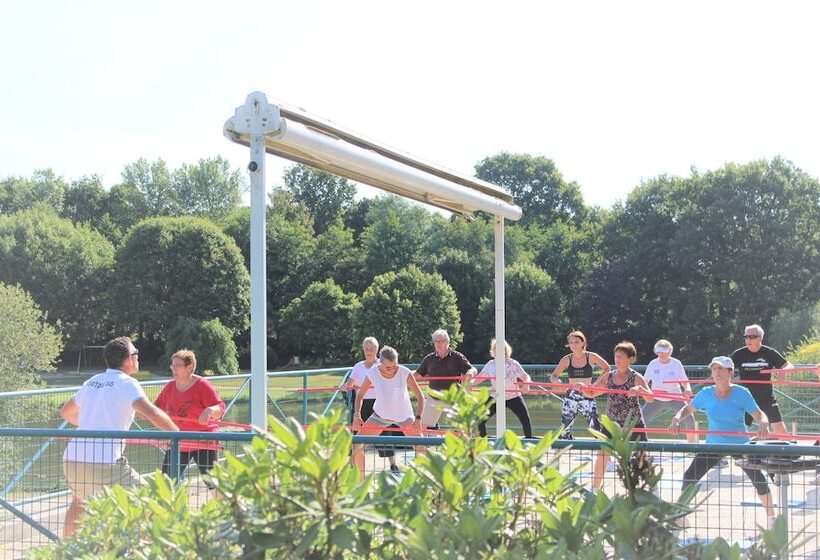 فندق Camping Le Val De Landrouet