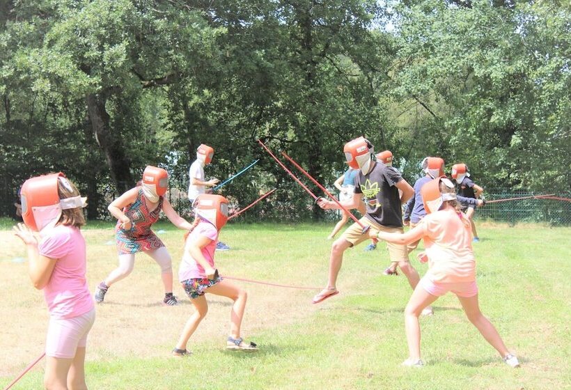 فندق Camping Le Val De Landrouet