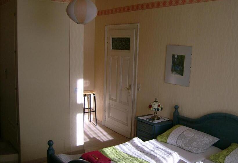 ホテル Gasthaus Zur Traube