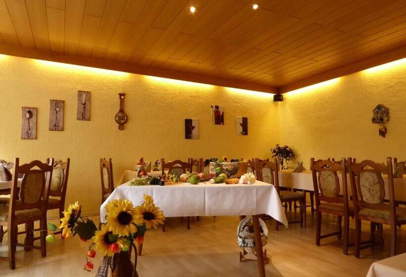 ペンション Landgasthof Schneller