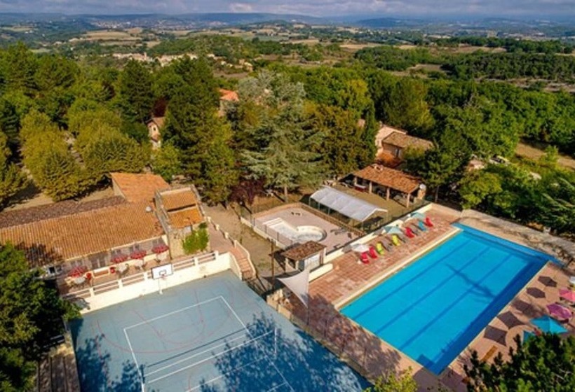 אתר נופש Village Vacances Les Bories