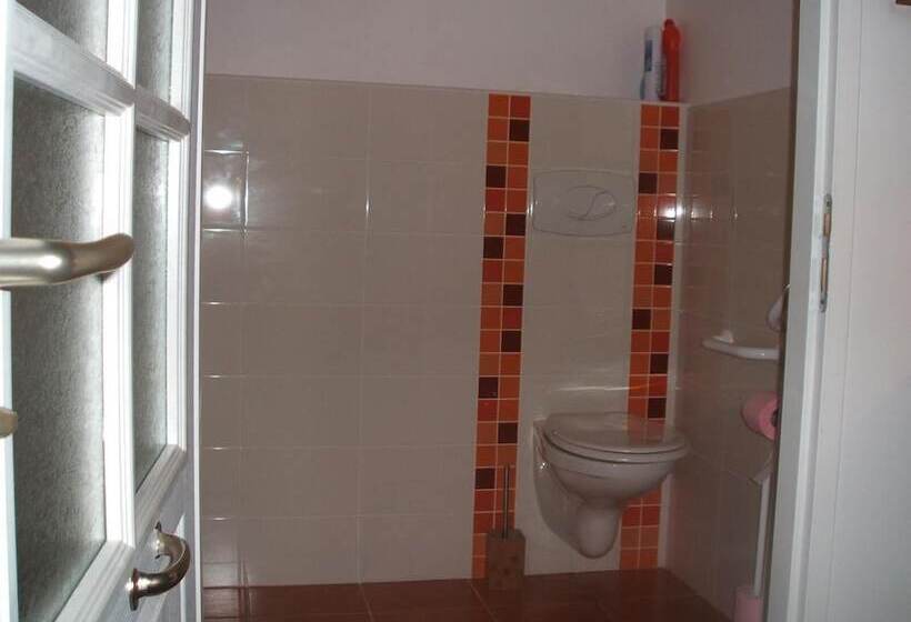 مبيت وإفطار Chambres D Hôtes La Charrière