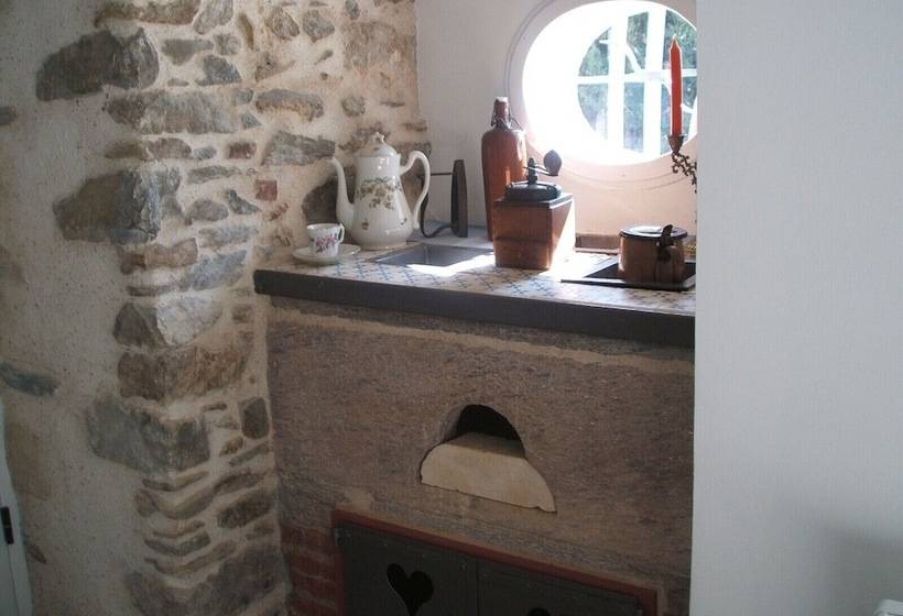 مبيت وإفطار Chambres D Hôtes La Charrière