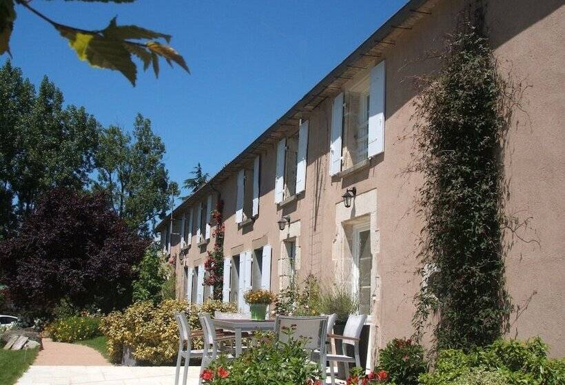 مبيت وإفطار Chambres D Hôtes La Charrière