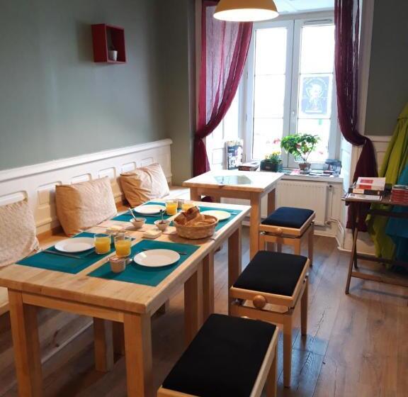 簡易ホテル Auberge Des Trois Rivières