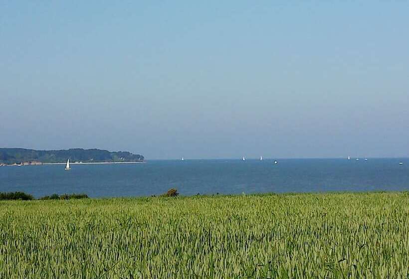 فندق Camping De Kernéjeune