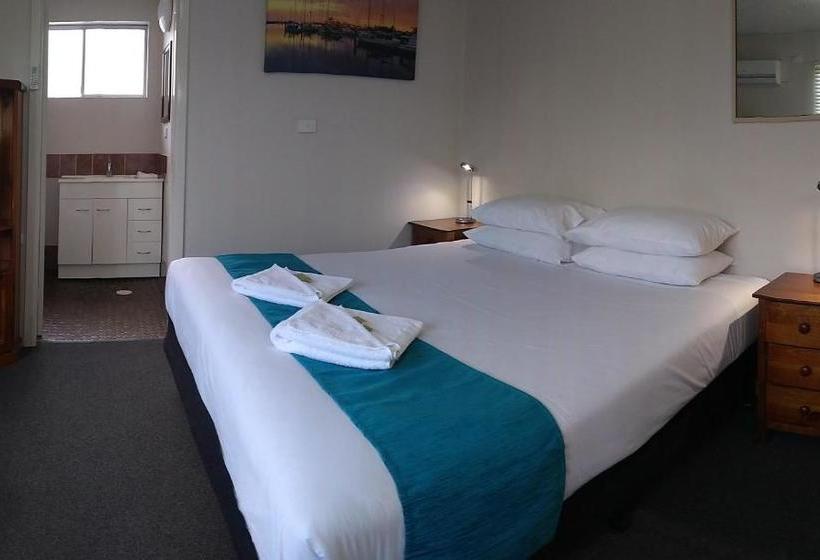 Kew Motel