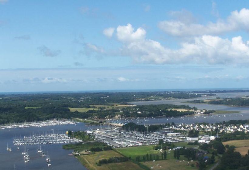 ペンション Gîtes Et Chambres D Hôtes De Kernejeune