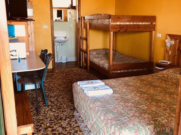 Pinehaven Motel