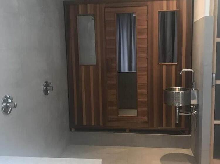 ベッドアンドブレックファースト Château Bernon Maison D Hotes   Piscine Et Sauna
