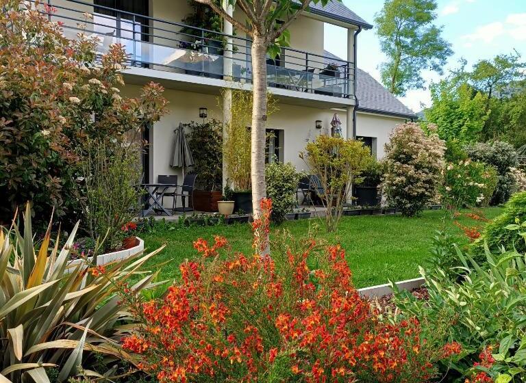 Le Balcon Des Cimes B&b