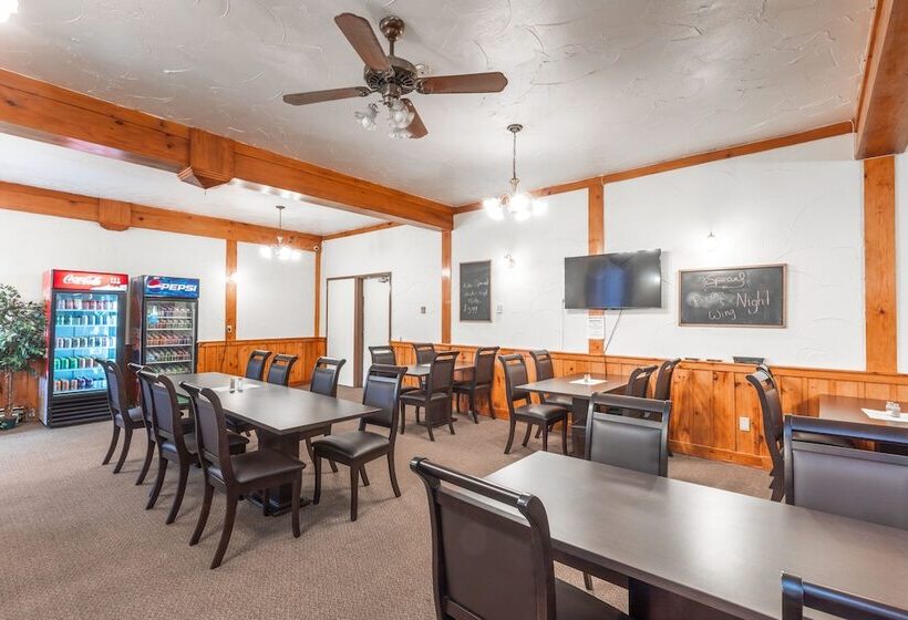 Englehart Motel