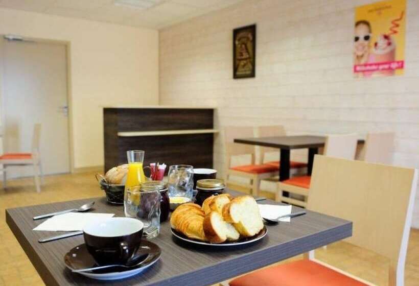 فندق فئة نجمة واحدة Le Relais Du Chatel