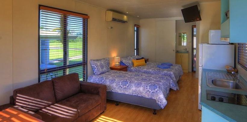 호텔 August Moon Caravan Park